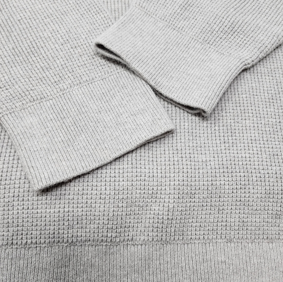 Michael Kors Men's XL Light Gray Crew Neck Sweater - Picture 10 of 11